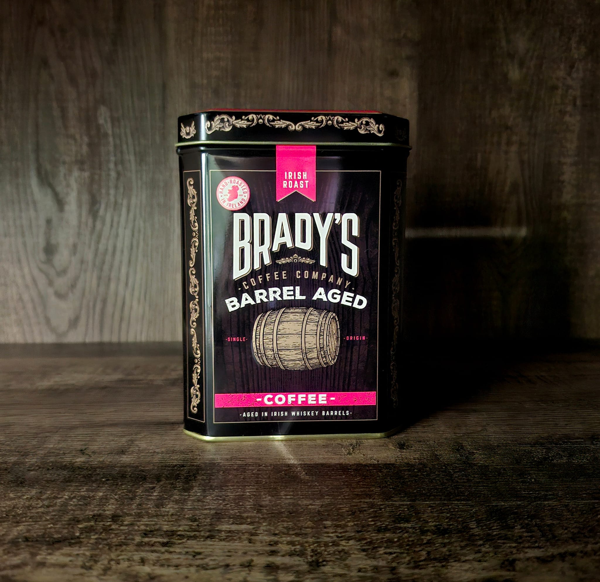 Brady’s Barrel Aged Irish Whiskey Koffieblik – Luxe Vatgerijpte Koffie - ProostMoment