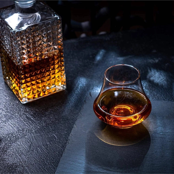 Kristallen Whiskyneusglas – Luxe Tulpdesign