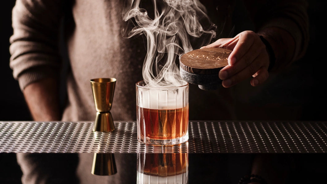 whisky rookset met rook effect op glas – ROCKS graniet smoker set