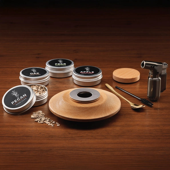 Complete whiskey rookset met 4 houtsoorten, brander en accessoires.