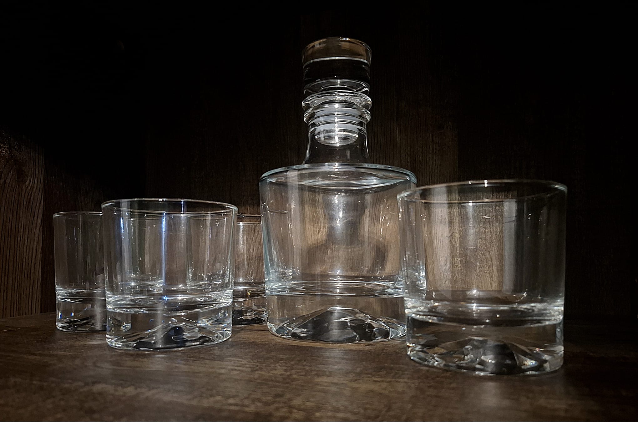 Luxe Whisky Karaf Cadeauset – Inclusief 4 Glazen & Luchtdichte Stop - ProostMoment