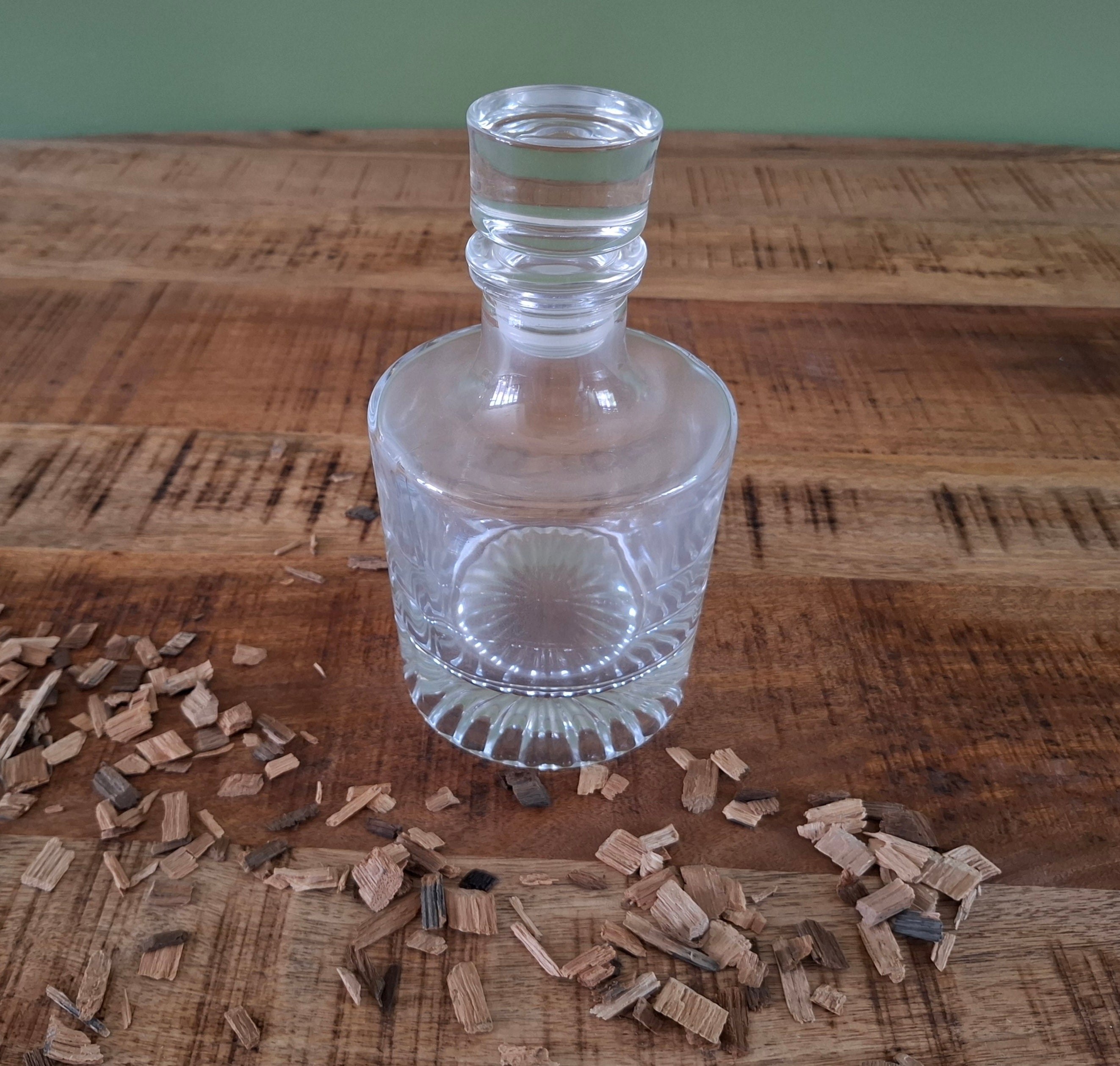 Chill Whisky Karaf – Loodvrij Kristal met Luchtdicht Deksel - ProostMoment
