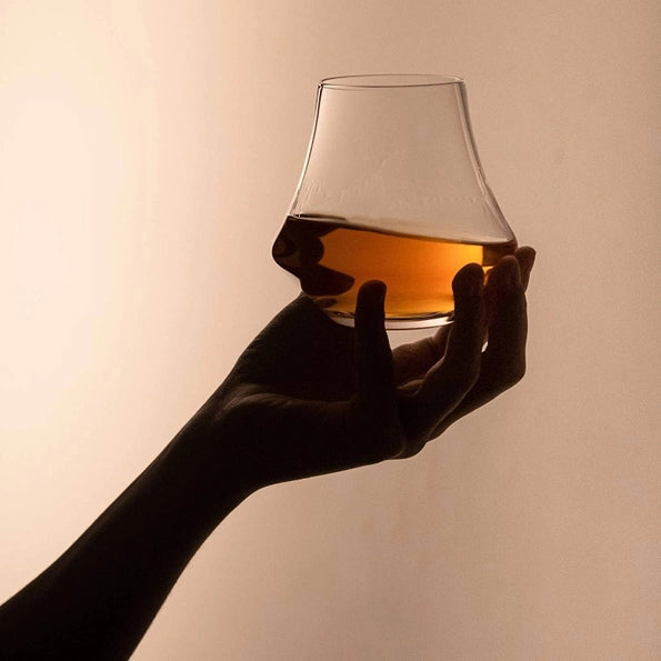 Kristallen Whiskyneusglas – Luxe Tulpdesign