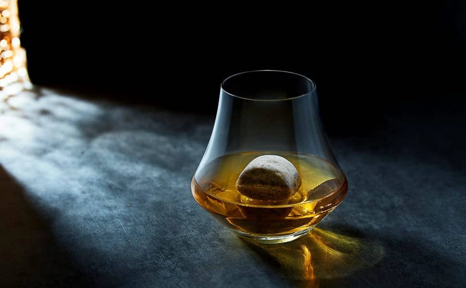 Kristallen Whiskyneusglas – Luxe Tulpdesign